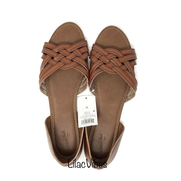 Universal Thread Women’s Size 11 Vail Faux Leather - Picture 2 of 5